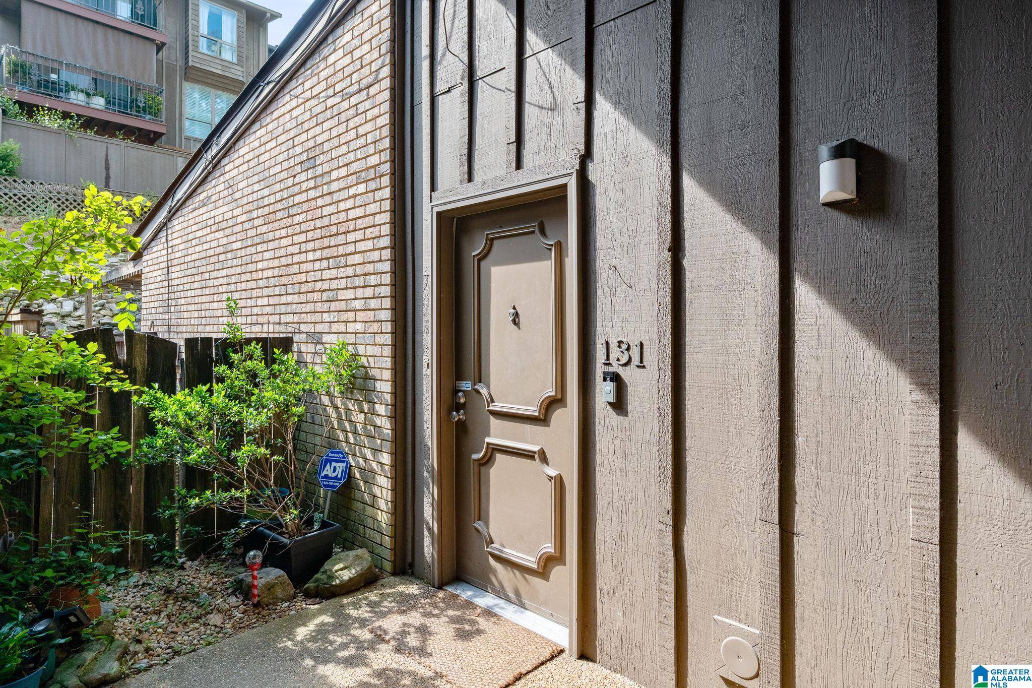 131 WEST GREEN #131, Vestavia Hills, AL 35243