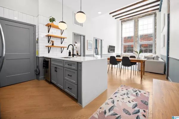 Birmingham, AL 35203,2212 MORRIS AVENUE #206