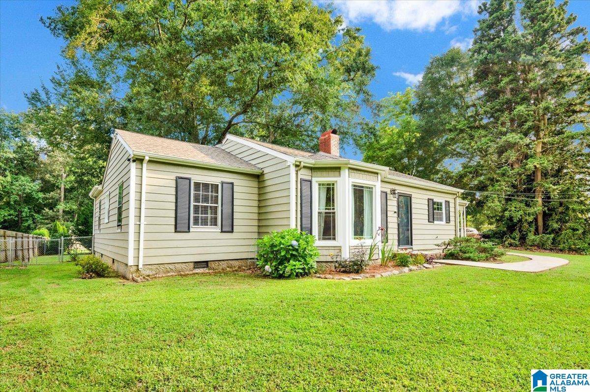 Pinson, AL 35126,4437 SILVER LAKE ROAD