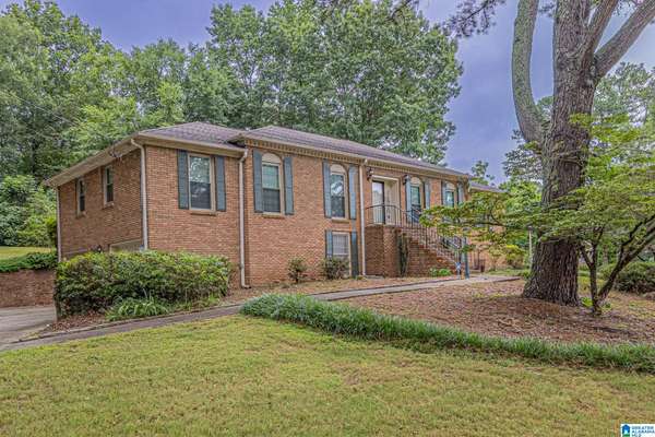 200 POWELL PLACE, Trussville, AL 35173