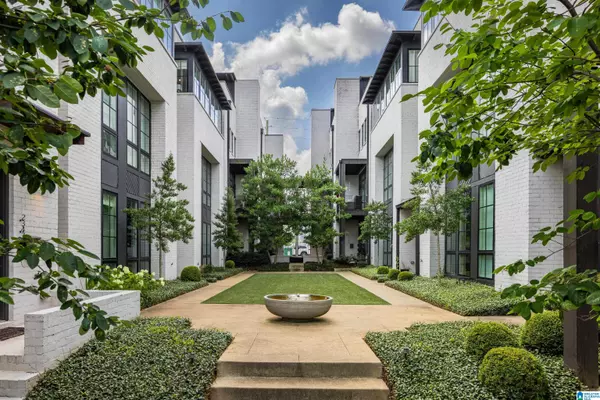 Birmingham, AL 35233,2353 1ST AVENUE S