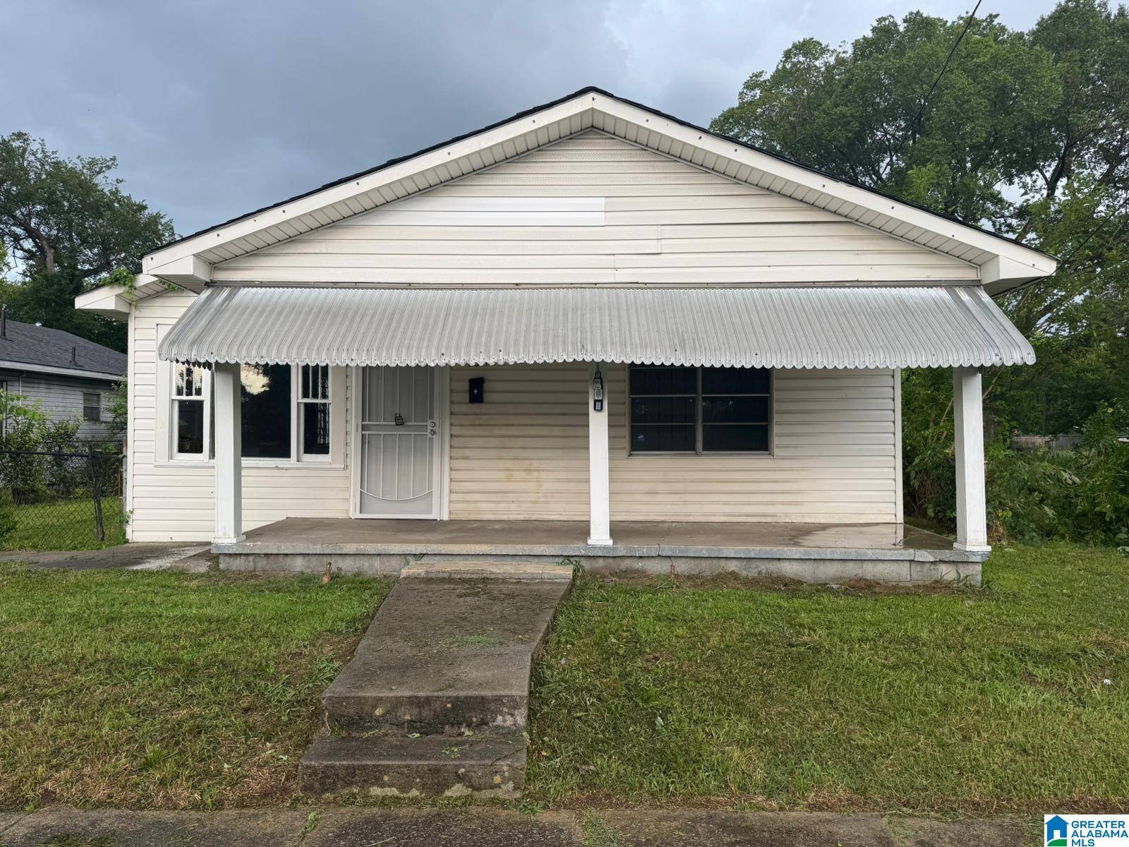 Birmingham, AL 35207,3311 33RD PLACE N
