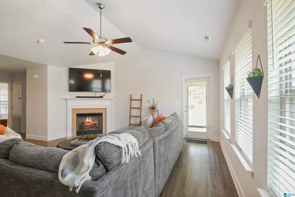 Calera, AL 35040,172 GREENWOOD CIRCLE