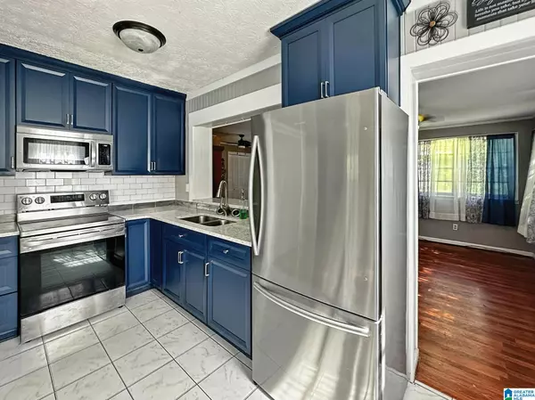 1006 2ND AVENUE N, Clanton, AL 35045