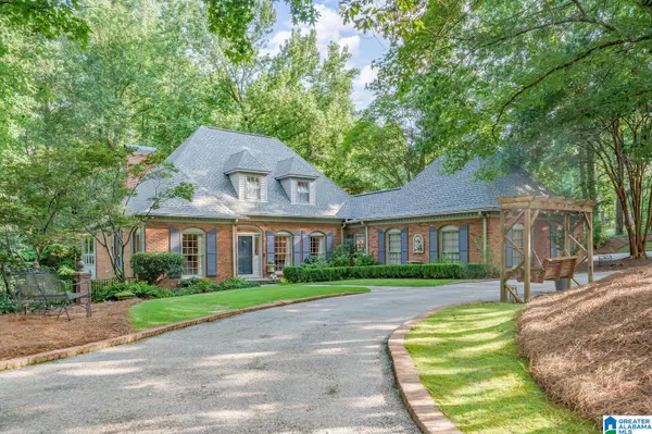 4415 CORINTH DRIVE, Mountain Brook, AL 35213