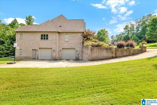 Trussville, AL 35173,2132 LAKEVIEW TRACE