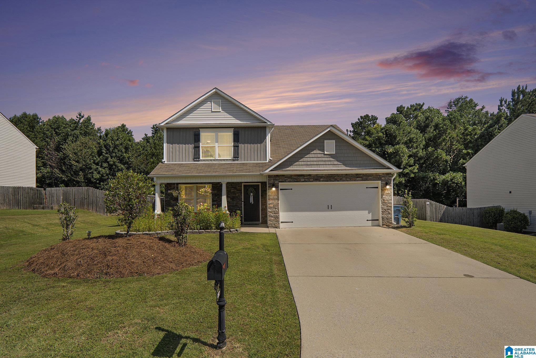 817 HUNTINGTON TRACE, Chelsea, AL 35043