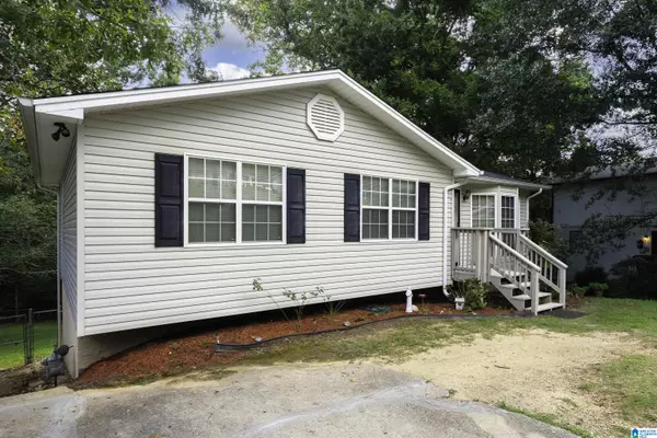 Pinson, AL 35126,5933 DEWEY HEIGHTS ROAD