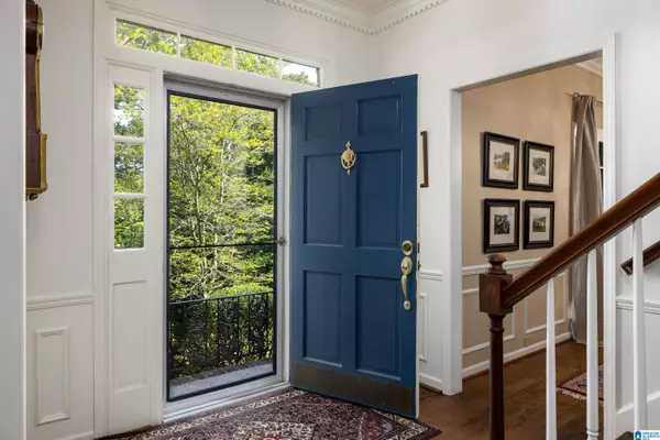 Mountain Brook, AL 35213,4623 BATTERY LANE