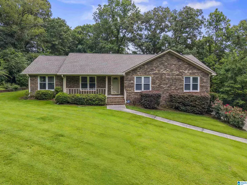 1044 MELISSA CIRCLE, Leeds, AL 35094