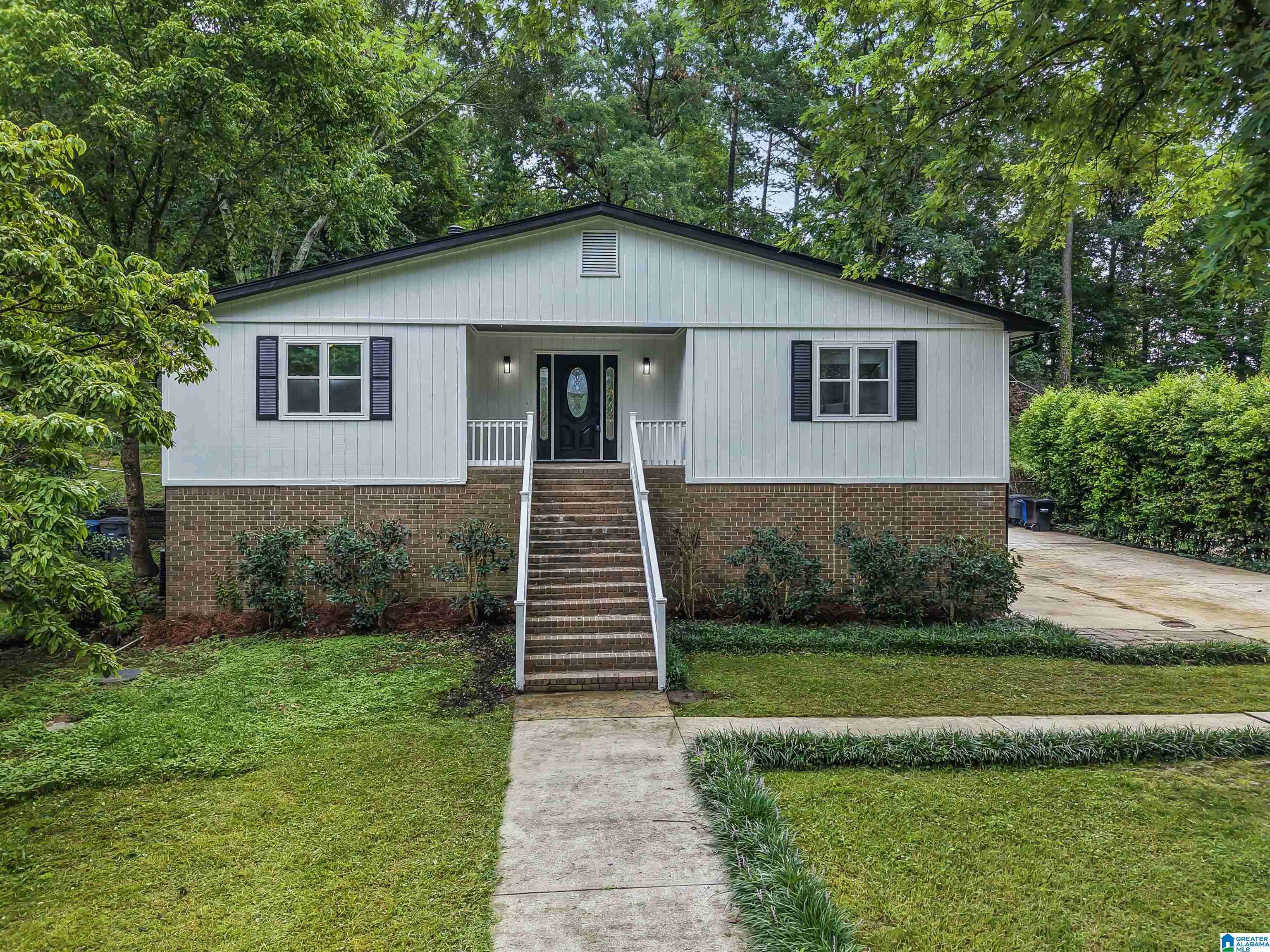 113 WOODLAND CIRCLE, Trussville, AL 35173