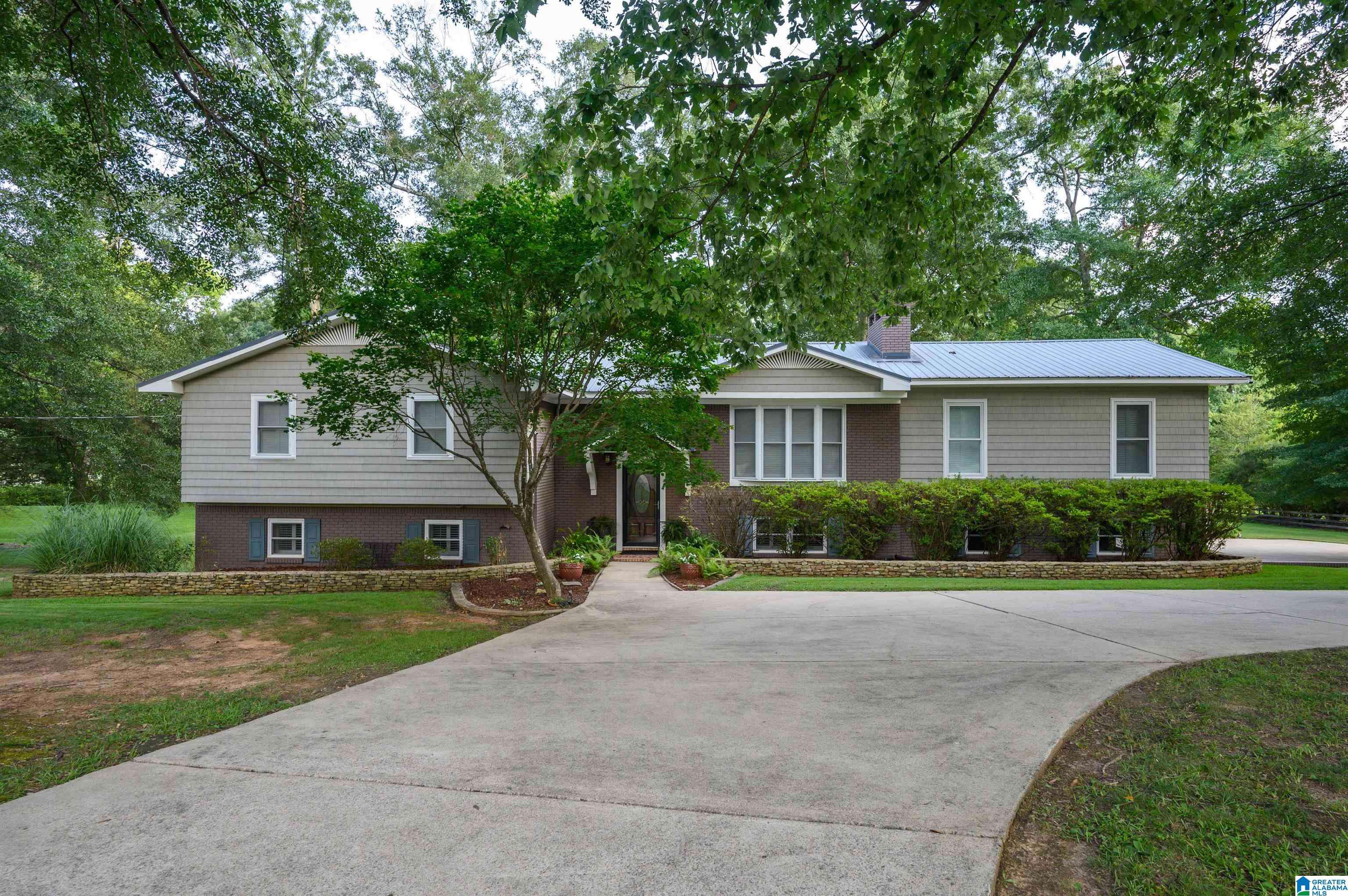 215 BROOK GREEN LANE, Indian Springs Village, AL 35124