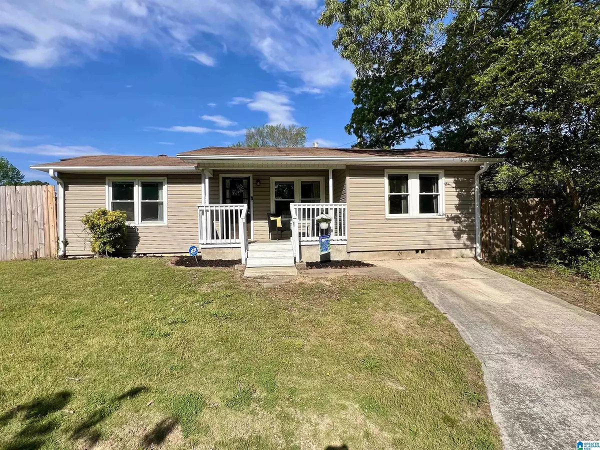 Warrior, AL 35180,715 HILLTOP AVENUE