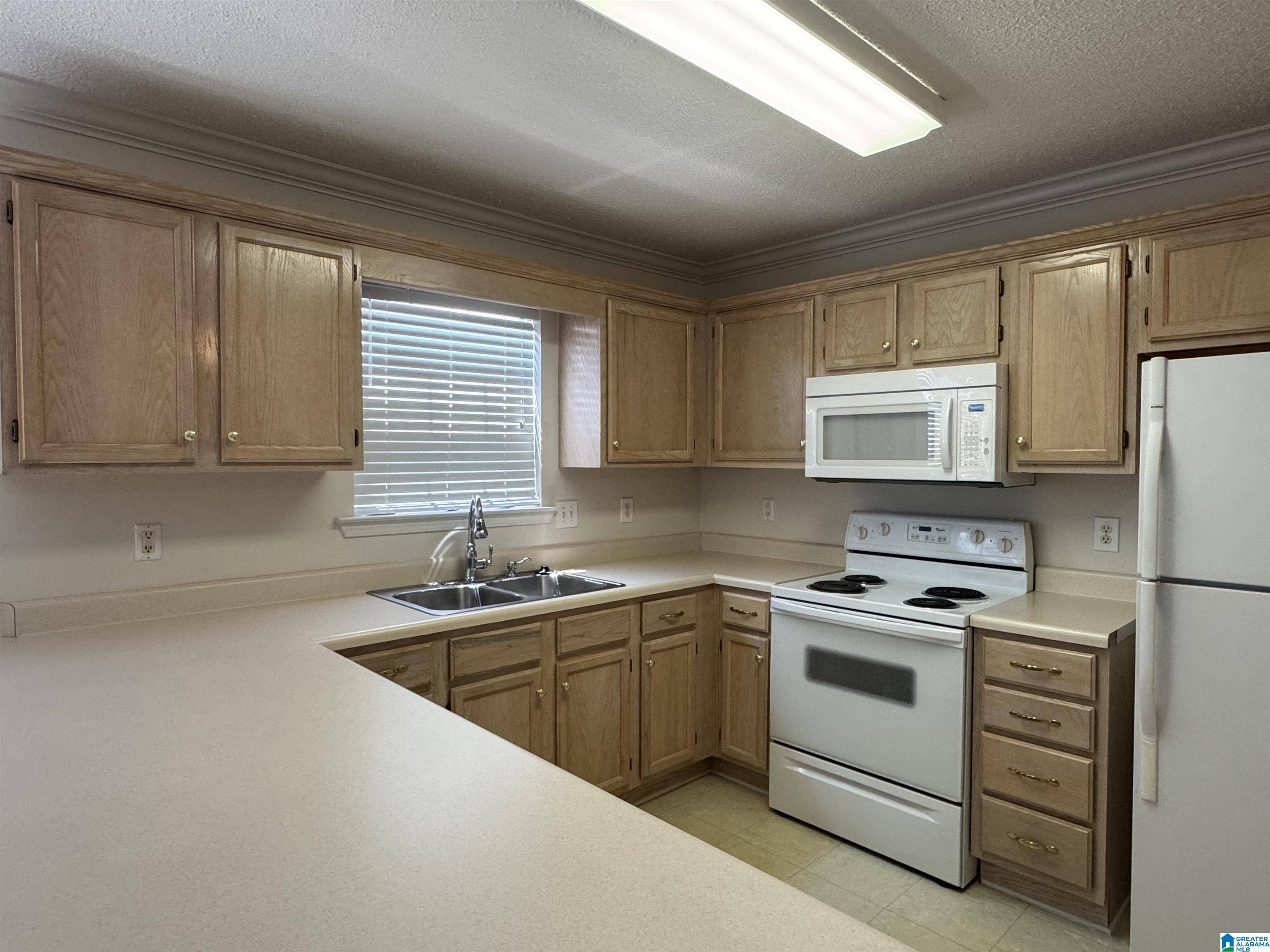 Alabaster, AL 35007,259 WARWICK LANE