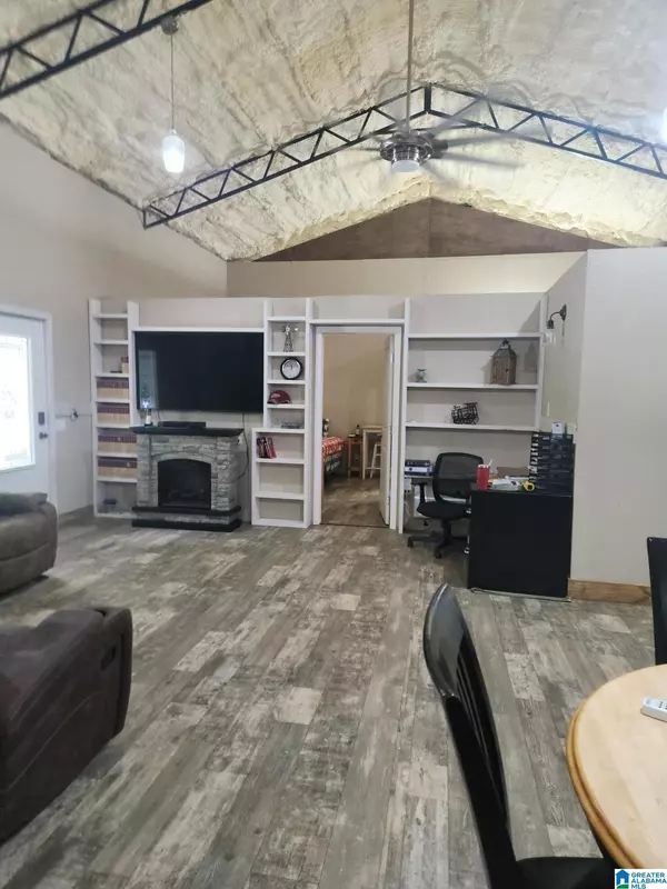 Alpine, AL 35014,100 SIX OAKS LANE