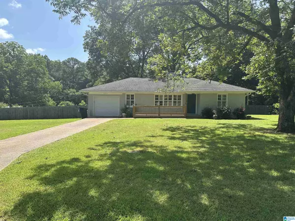 1086 HILLCREST DRIVE, Bessemer, AL 35022