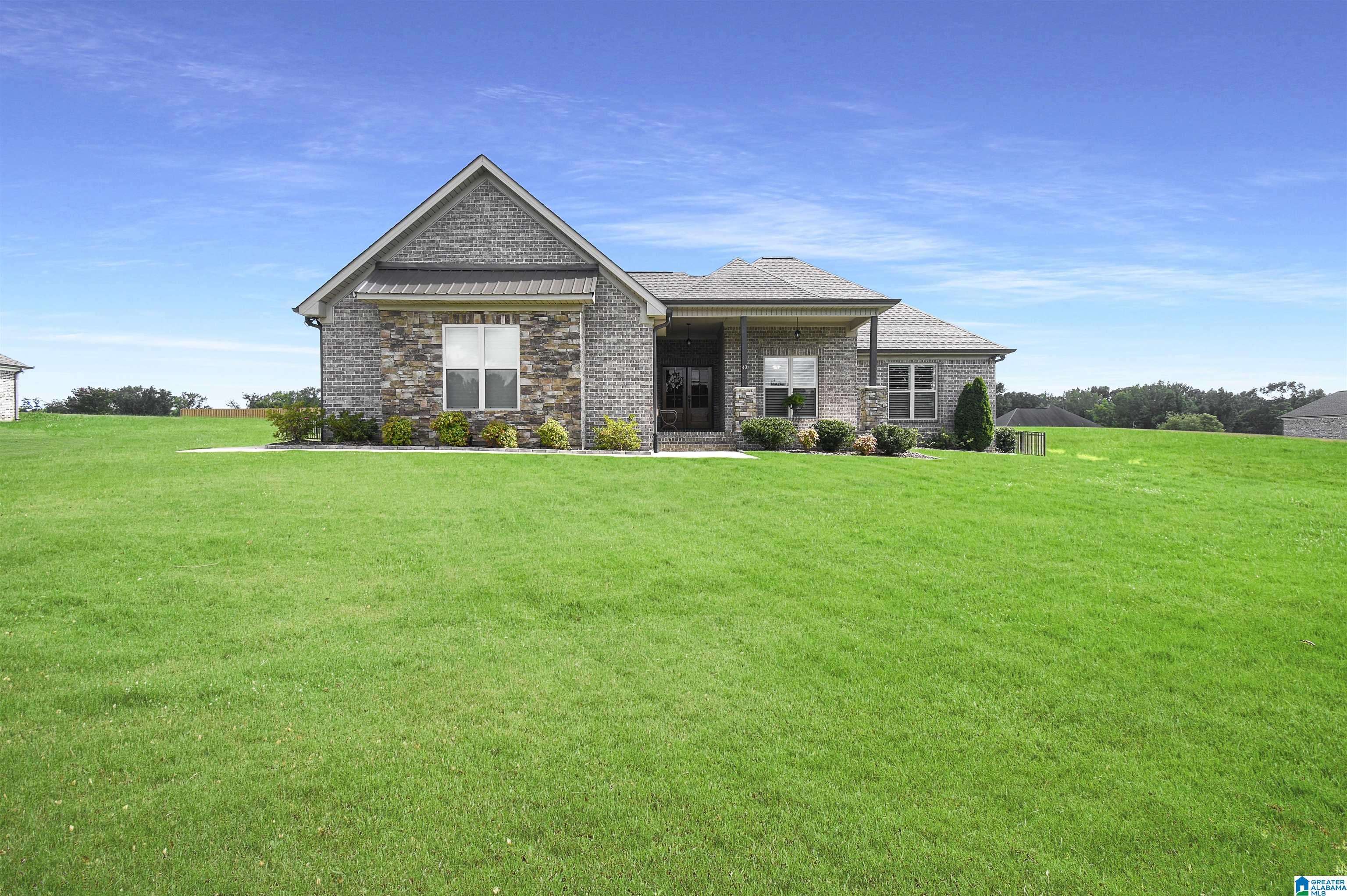 40 CREST LOOP ROAD, Clanton, AL 35045