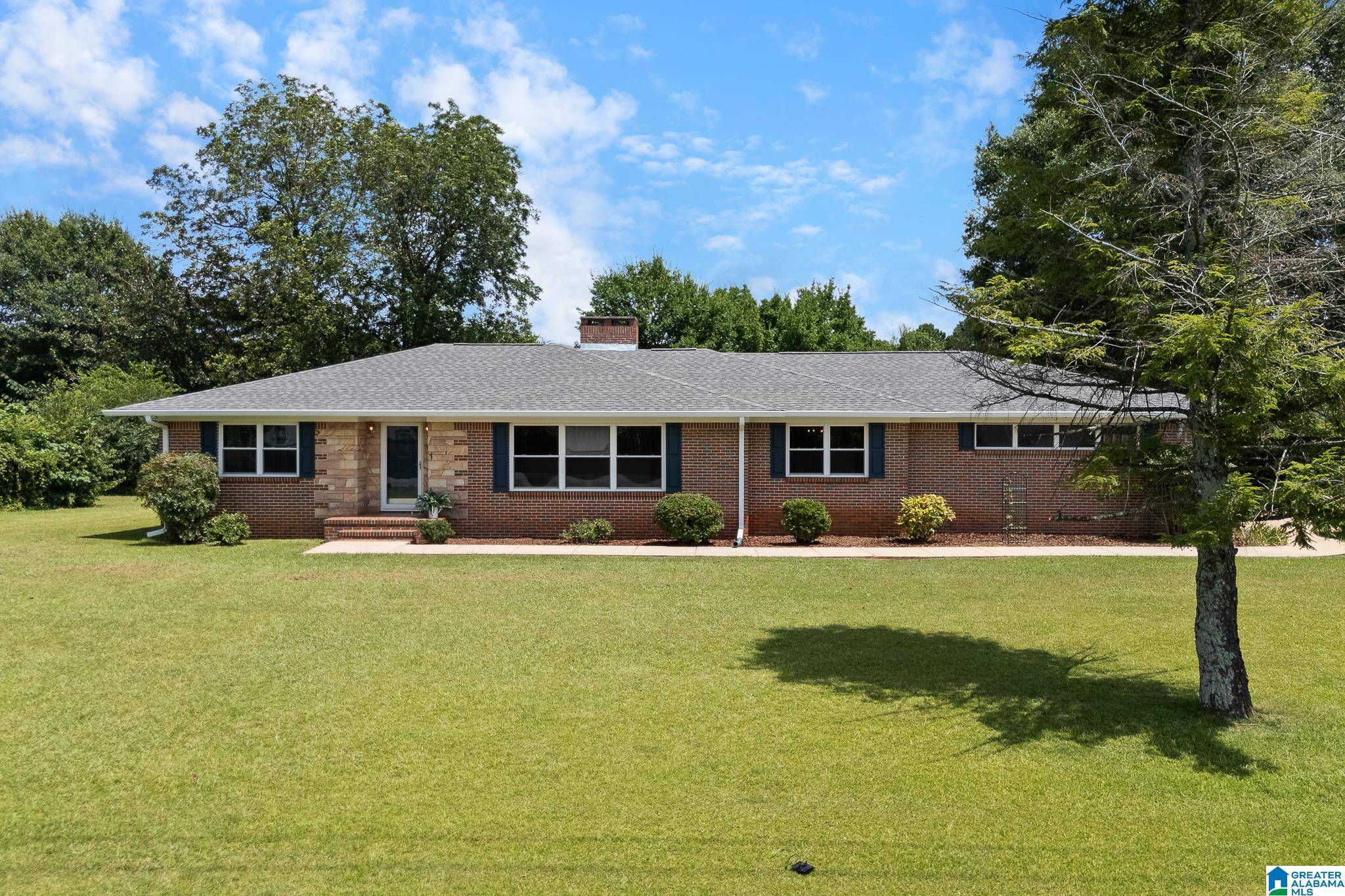 1509 EASTERN VALLEY ROAD, Mccalla, AL 35022