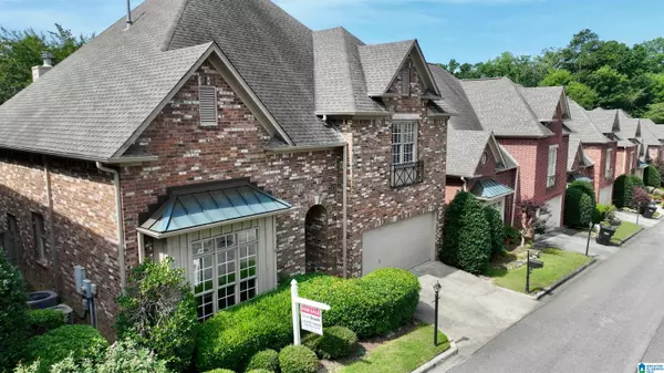 Birmingham, AL 35243,1595 CREEKSTONE CIRCLE