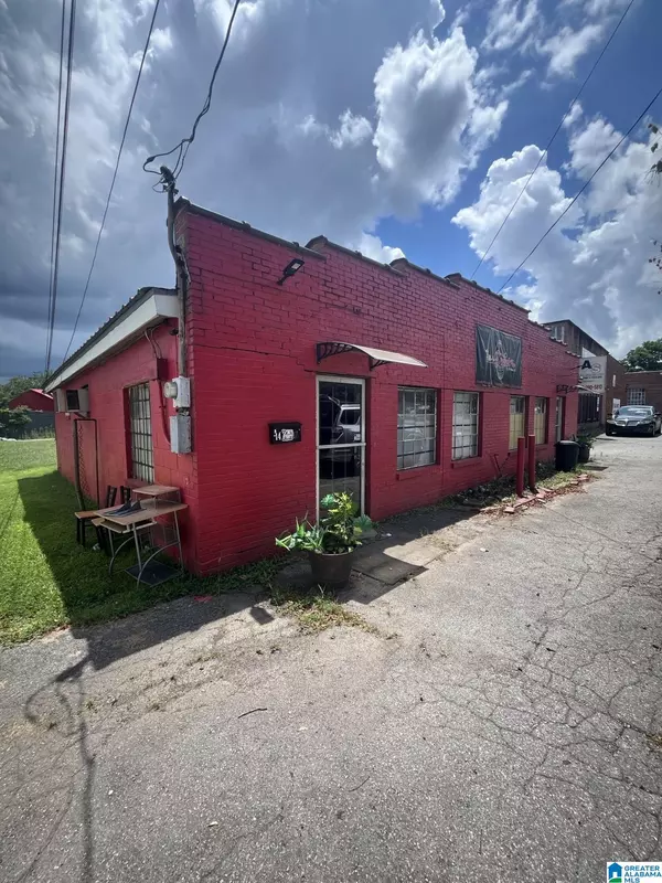 Birmingham, AL 35208,1417 LOMB AVENUE
