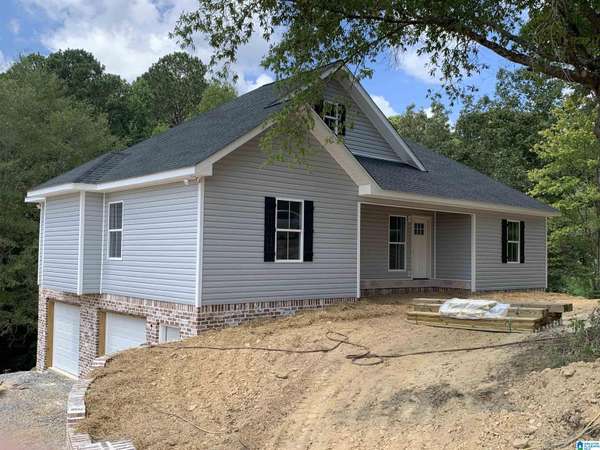 841 LAKESHORE CIRCLE, Warrior, AL 35180