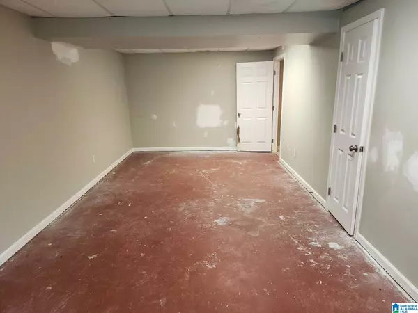 Trussville, AL 35173,105 ELM CIRCLE