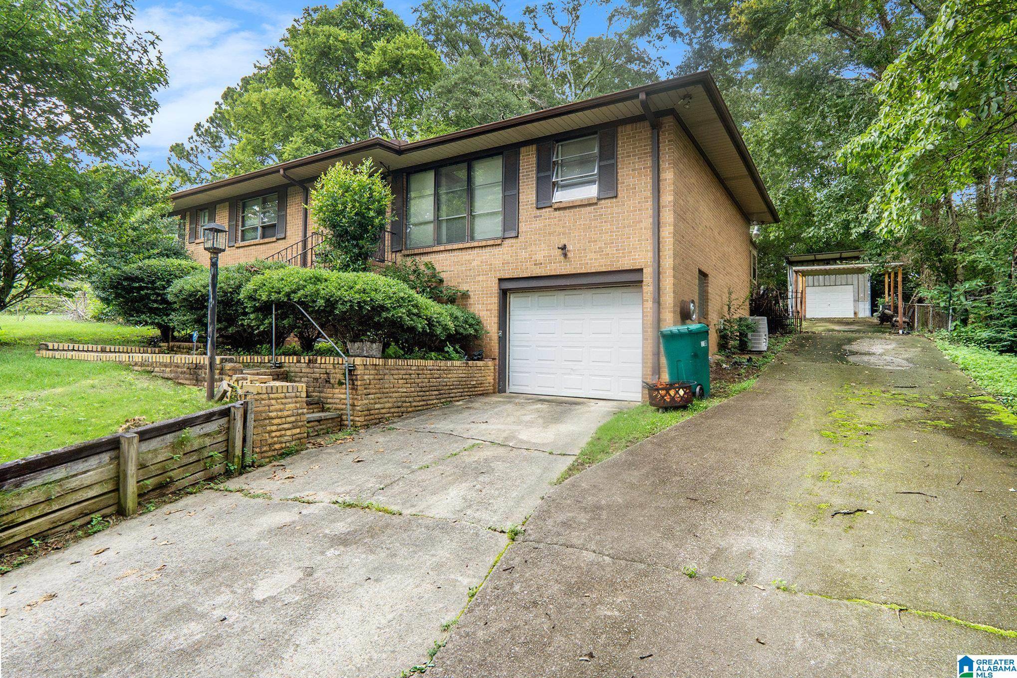 2329 3RD WAY NE, Center Point, AL 35215