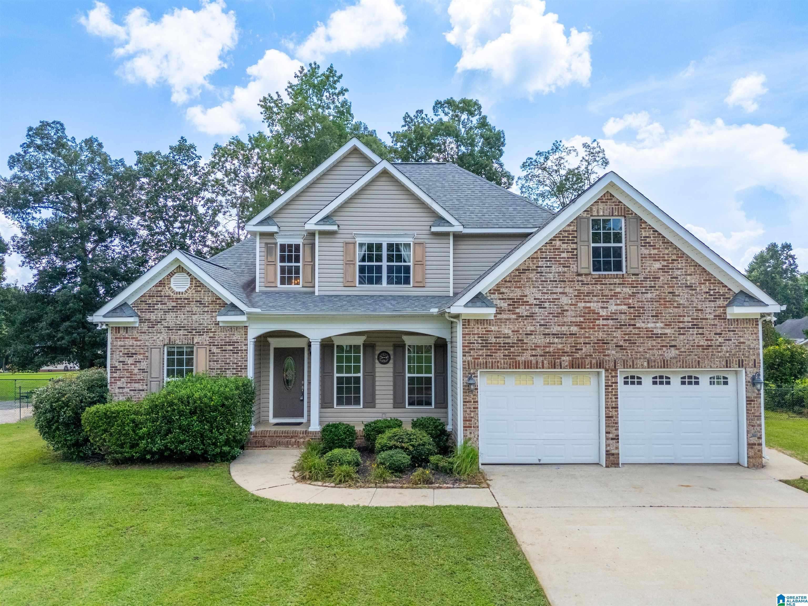 522 LILLIAN LANE, Anniston, AL 36207