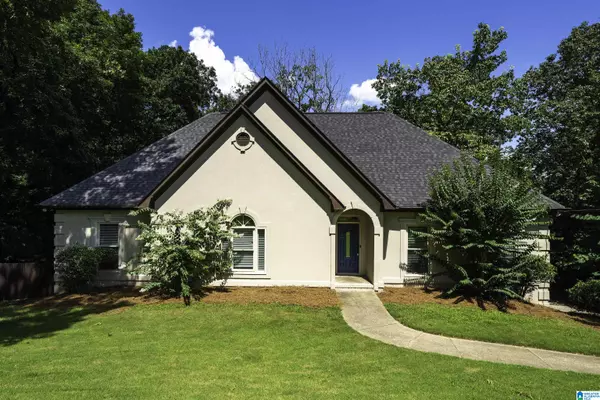 213 ENGLISH WALNUT DRIVE, Trussville, AL 35173