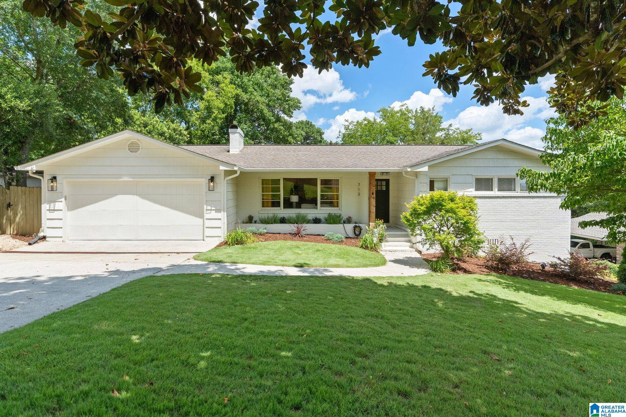 713 ROCKBRIDGE ROAD, Vestavia Hills, AL 35216
