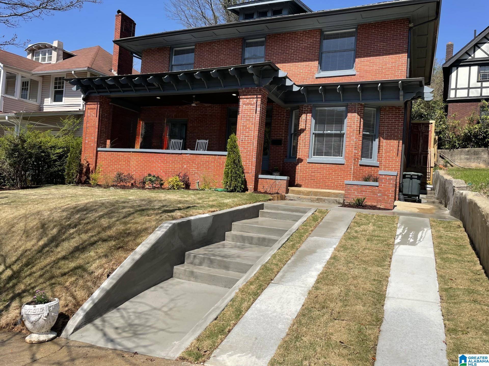 2620 11TH AVENUE, Birmingham, AL 35205