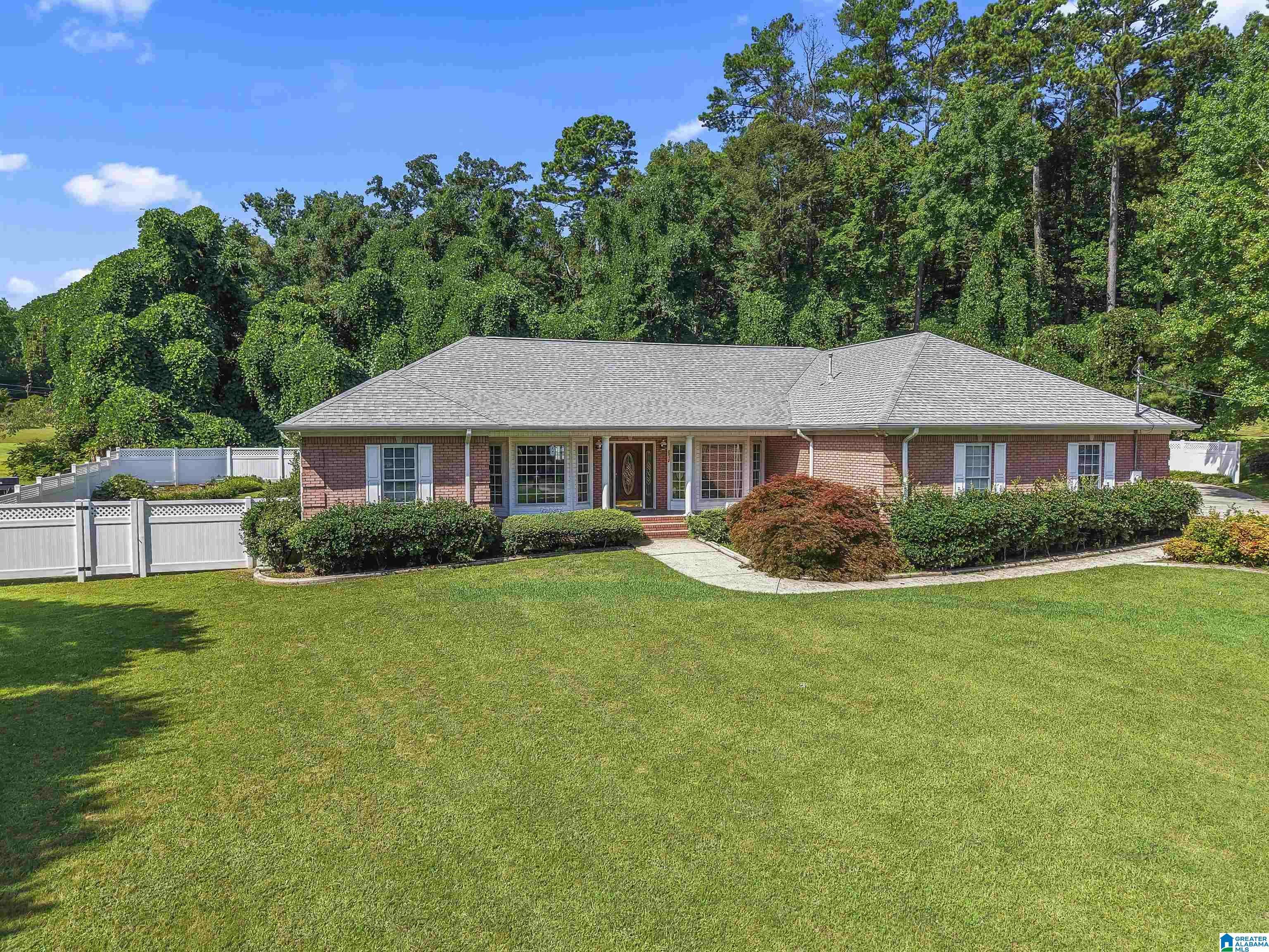 2312 N VILLAGE LANE, Gardendale, AL 35071