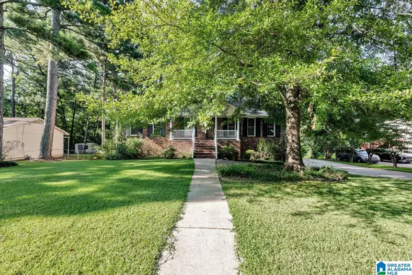 105 DAWN CIRCLE, Trussville, AL 35173