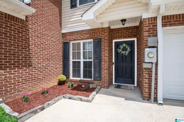 2217 CASTLE HILL LANE, Moody, AL 35004