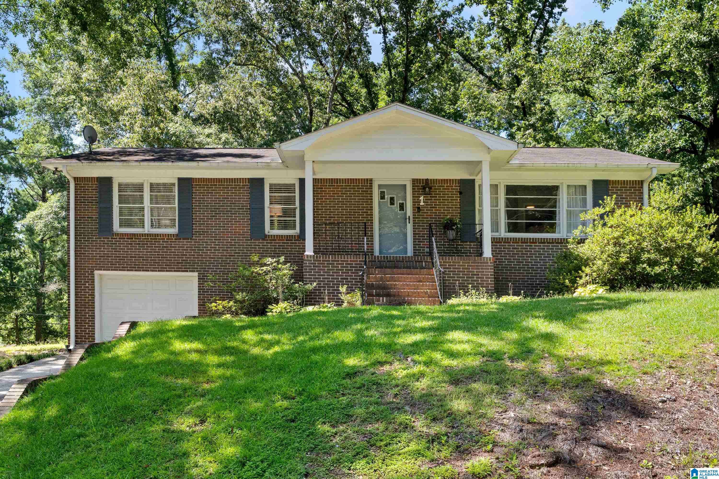 1 DOGWOOD CIRCLE, Pelham, AL 35124