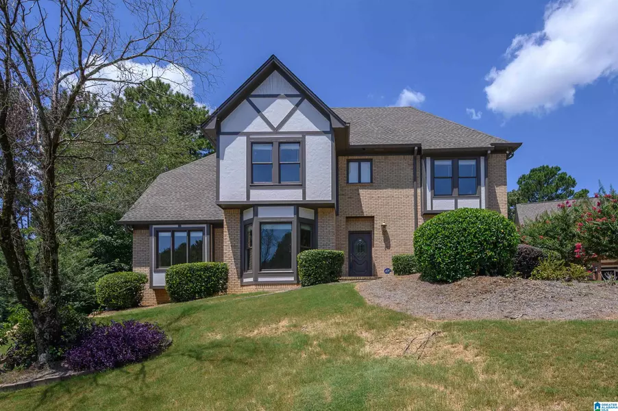 1009 LAKE POINT LANE, Hoover, AL 35244