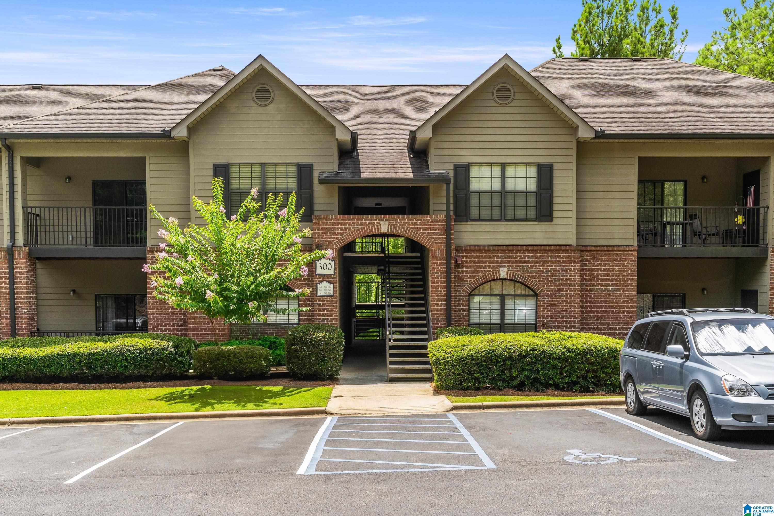 304 STERLING OAKS DRIVE #304, Birmingham, AL 35244