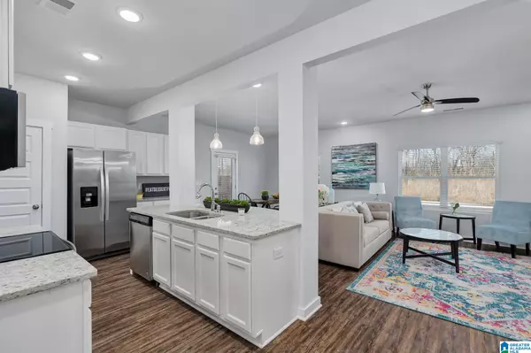 Warrior, AL 35180,9886 ROSEVILLE PLACE