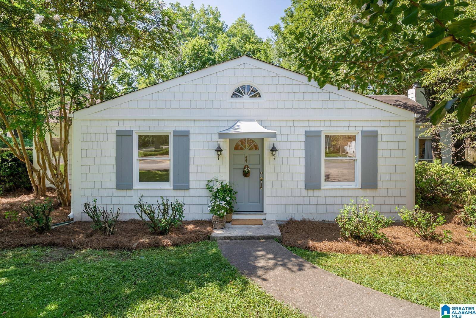 915 SIMS AVENUE, Mountain Brook, AL 35213