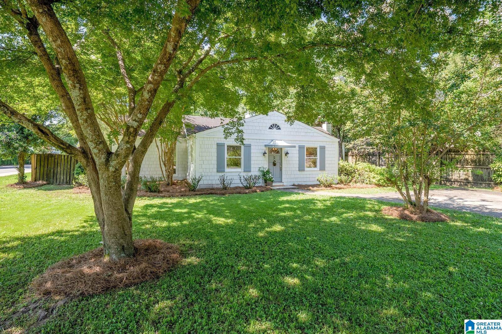 Mountain Brook, AL 35213,915 SIMS AVENUE
