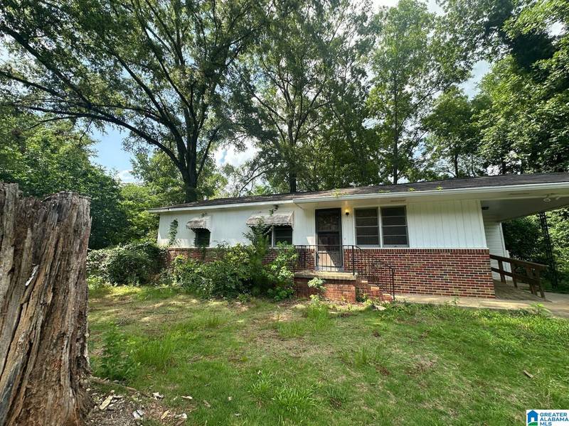 824 MAGNOLIA DRIVE, Sylacauga, AL 35150