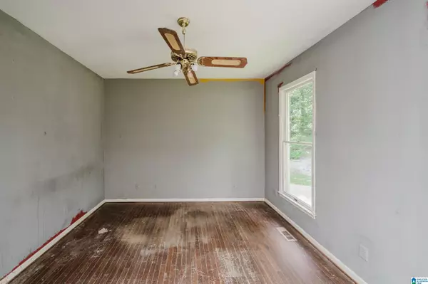 Pelham, AL 35244,5050 BEABOUT DRIVE