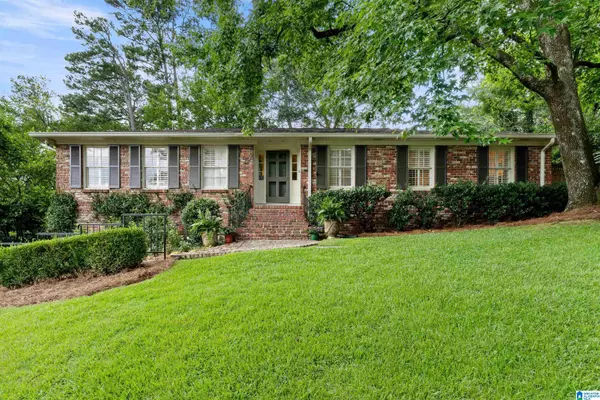 128 HERITAGE CIRCLE, Mountain Brook, AL 35213