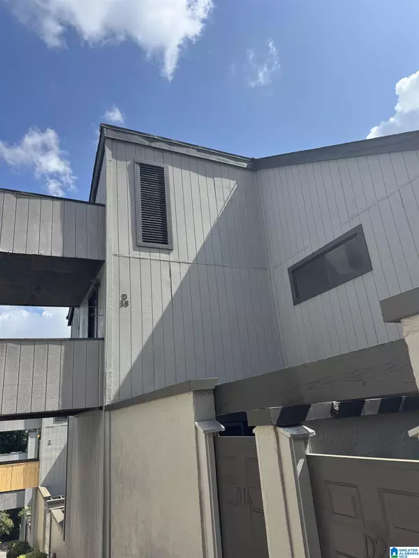 3350 ALTAMONT ROAD S #D 18, Birmingham, AL 35205