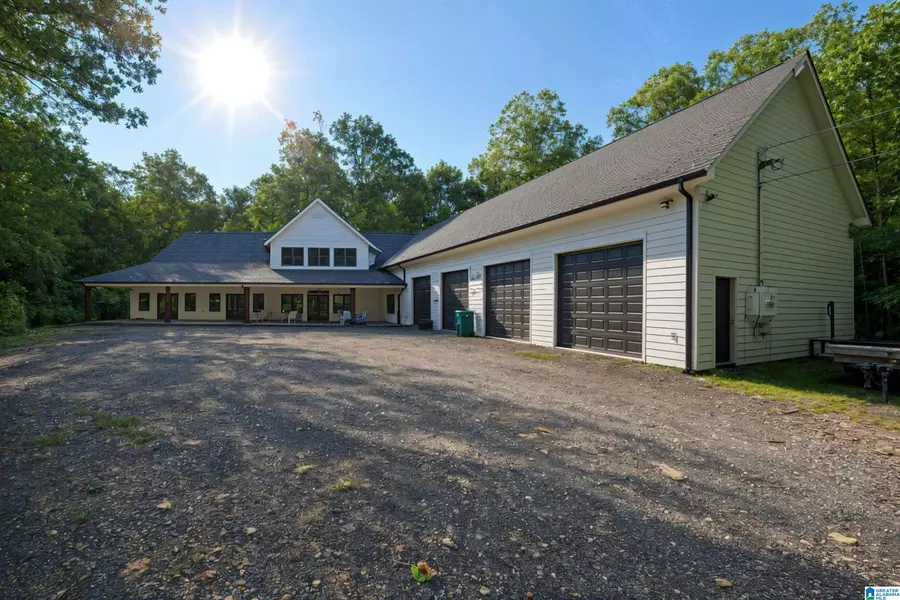 205 BARKER DRIVE, Moody, AL 35004
