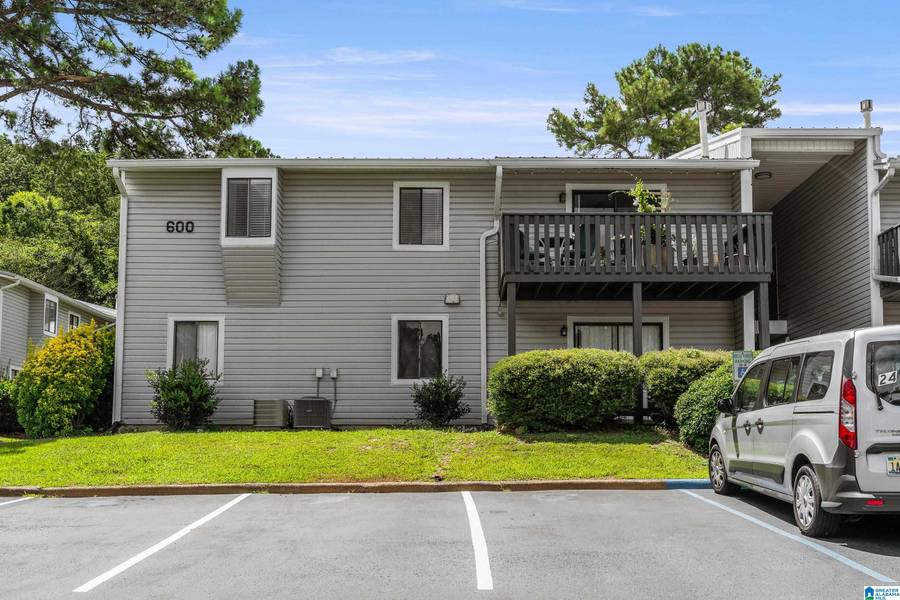 602 WOODLAND VILLAGE #602, Homewood, AL 35216