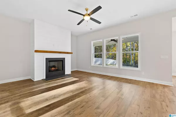 Trussville, AL 35173,5438 HAYES COVE WAY