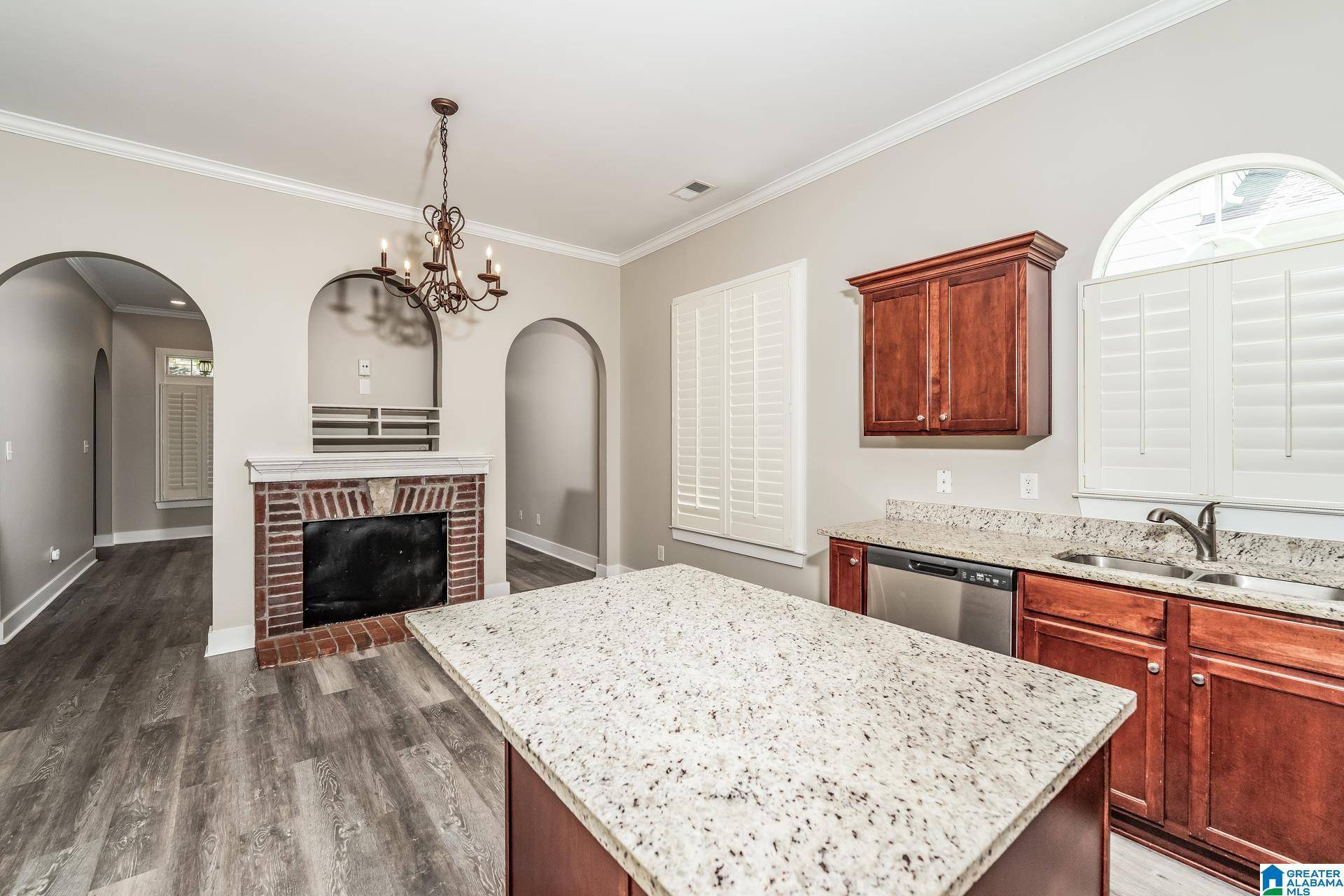 Bessemer, AL 35022,4652 CLUBVIEW DRIVE