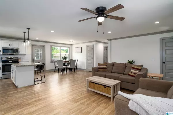 Gardendale, AL 35071,304 MOZELLE CIRCLE