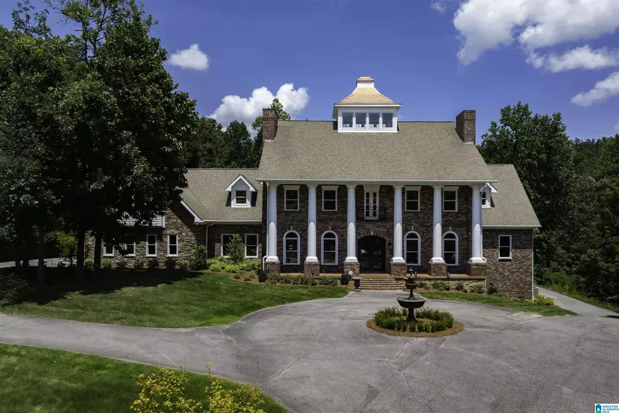 3005 OVERLOOK LANE, Fultondale, AL 35068